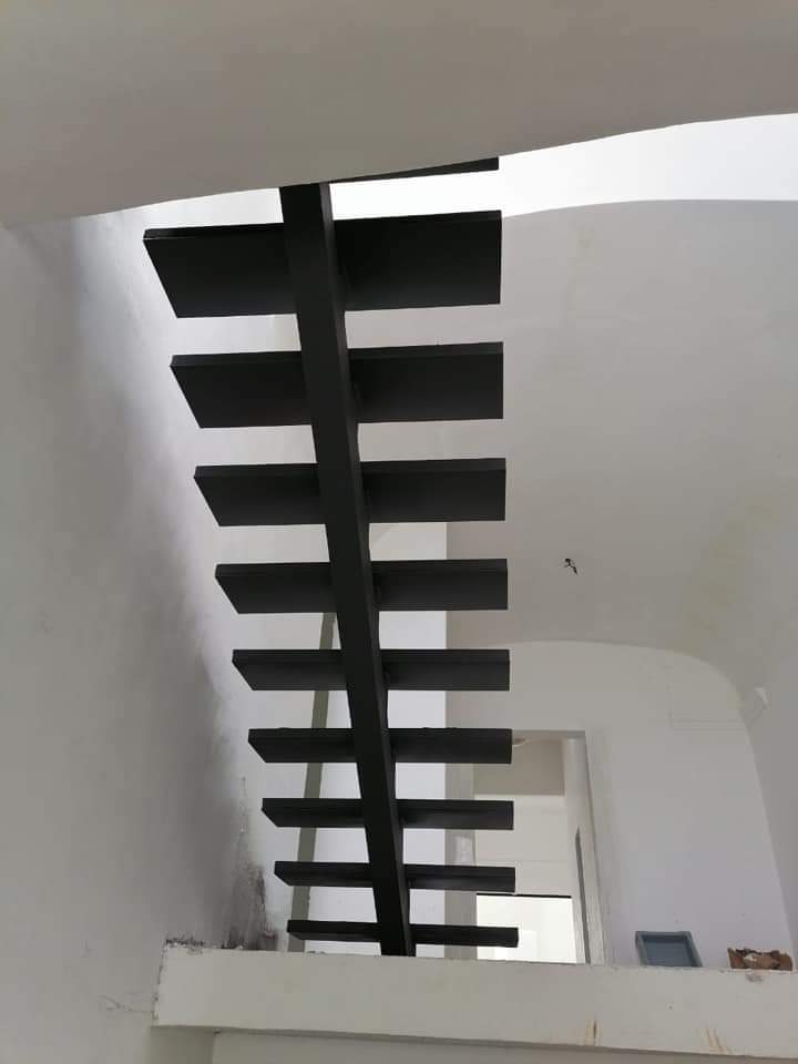 escaleras de herrería modernas en Monterrey
